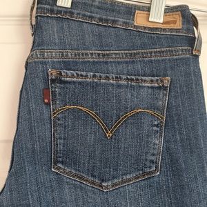 Levi’s: Straight Curve Modern Rise Skinny Jean